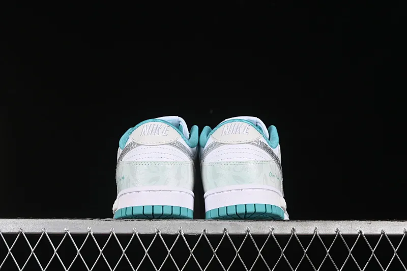 All Categories Nk SB Dunk Series Nk SB Dunk Low Low-top Sneakers Nk Dunk Low Panda Prank Special Project Heartbeat Email Mint Heart SB Low-top Casual Sneakers DV0833-102